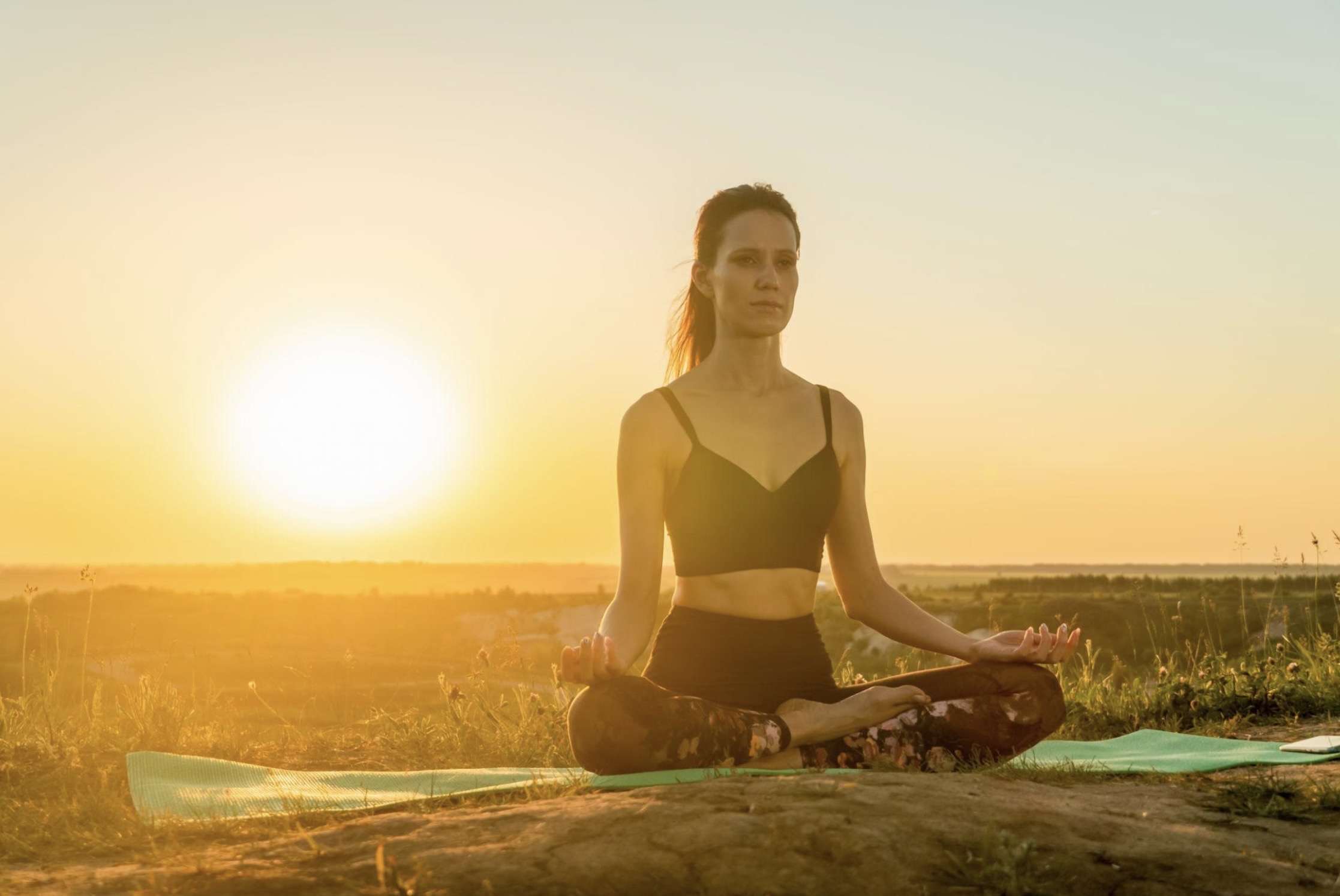 The Best Summer Health Routine: Start Your Day with Balance and Positivity